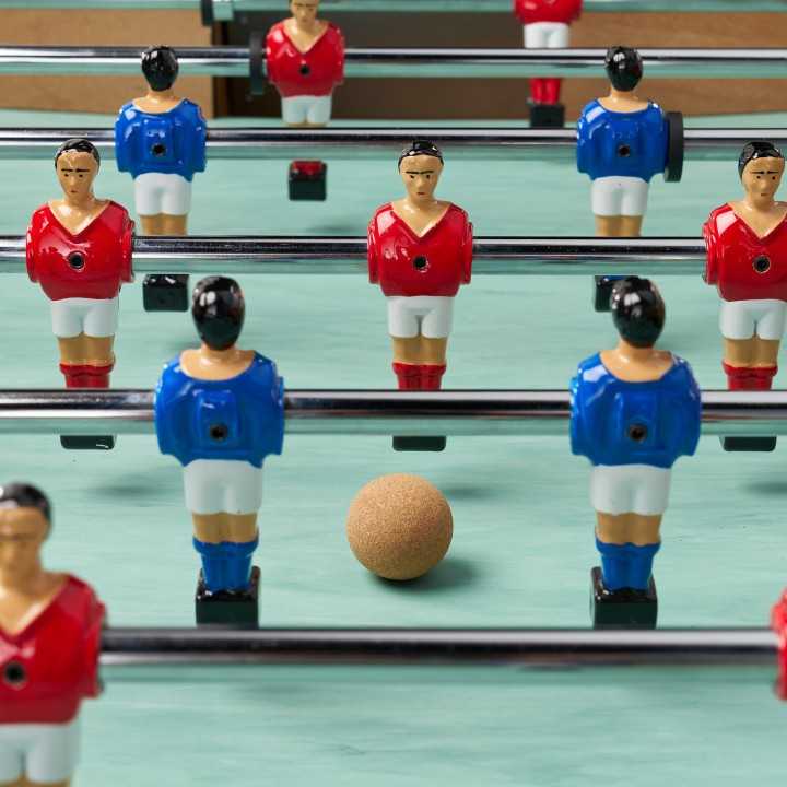 Baby-foot bistrot Kangui avec monnayeur pour espaces loisirs